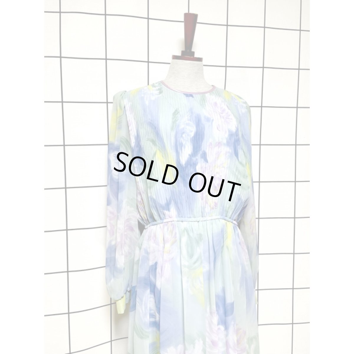 画像3: アート柄 フロントプリーツ ウエストゴム レトロ アメリカ古着 ヴィンテージワンピース (3)