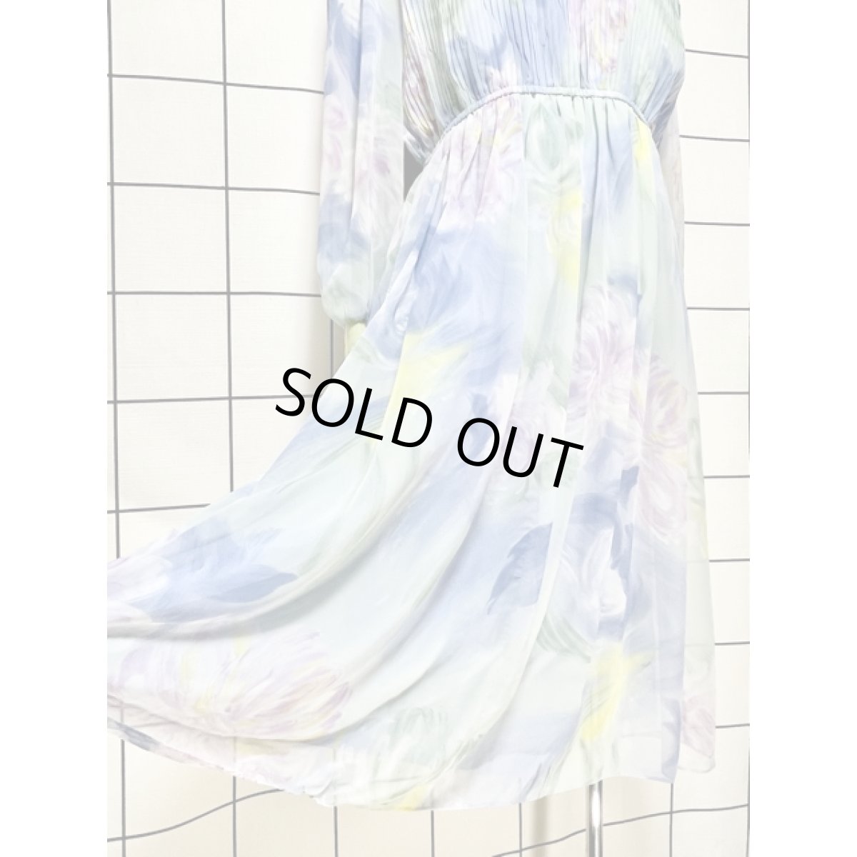 画像9: アート柄 フロントプリーツ ウエストゴム レトロ アメリカ古着 ヴィンテージワンピース (9)