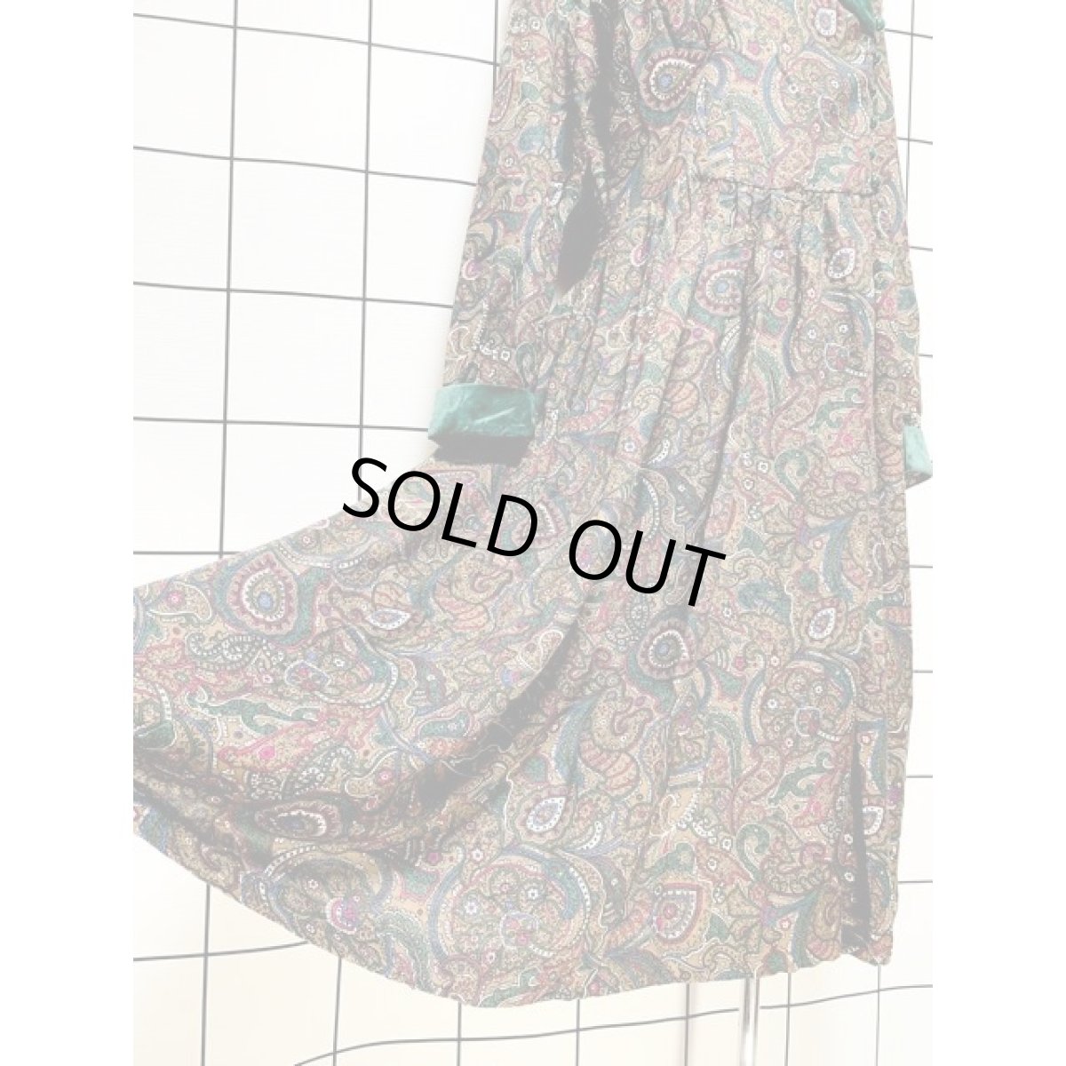 画像11: ベルベット襟 ペイズリーモチーフ 総柄 レトロ アメリカ古着  ヴィンテージワンピース (11)