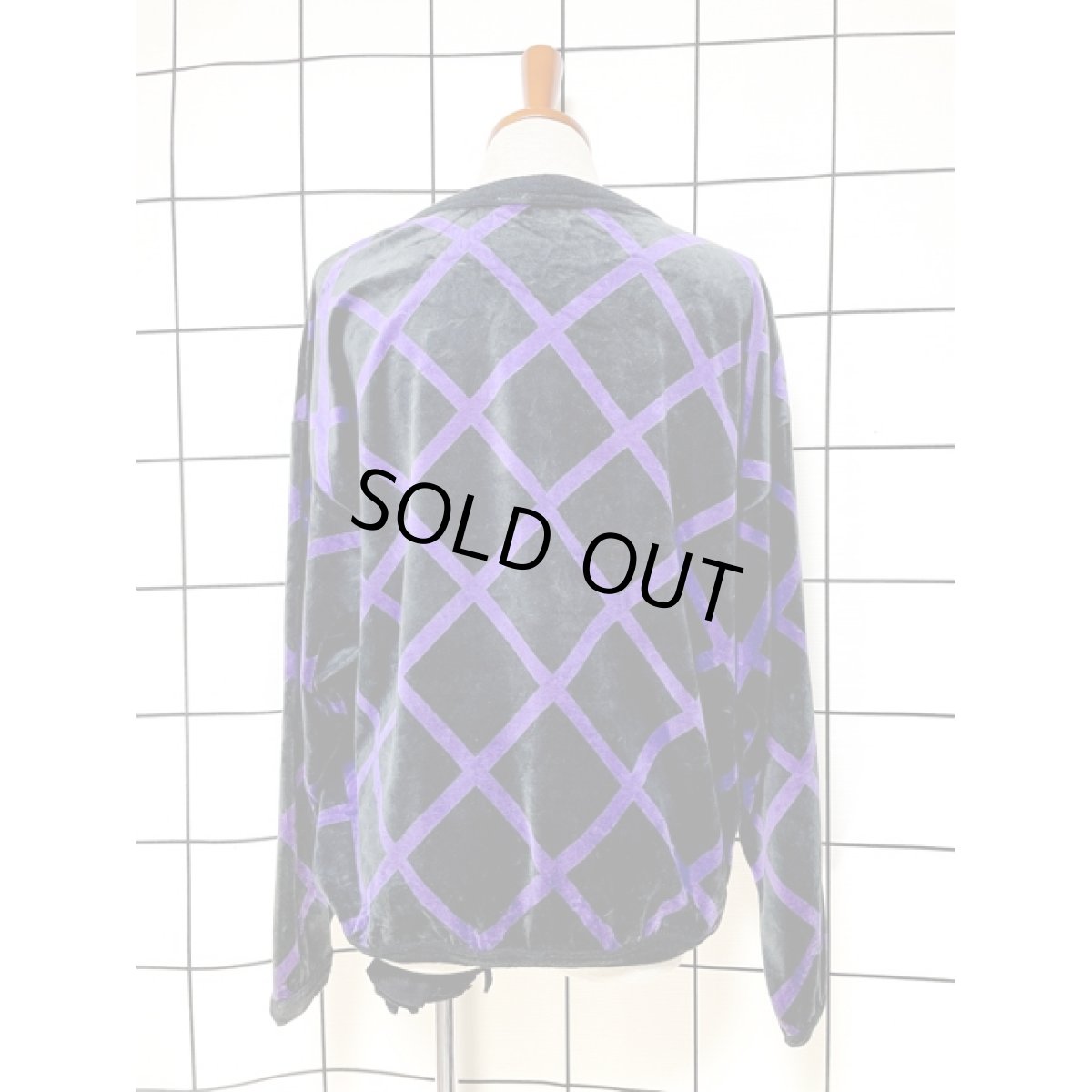 画像2: ベロア 斜めチェック ブラック パープル プルオーバー レトロ アメリカ古着 ヴィンテージトップス (2)