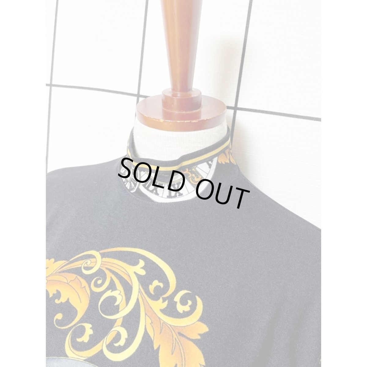 画像4: スカーフ柄 ブラック プルオーバー 古着 レトロトップス (4)