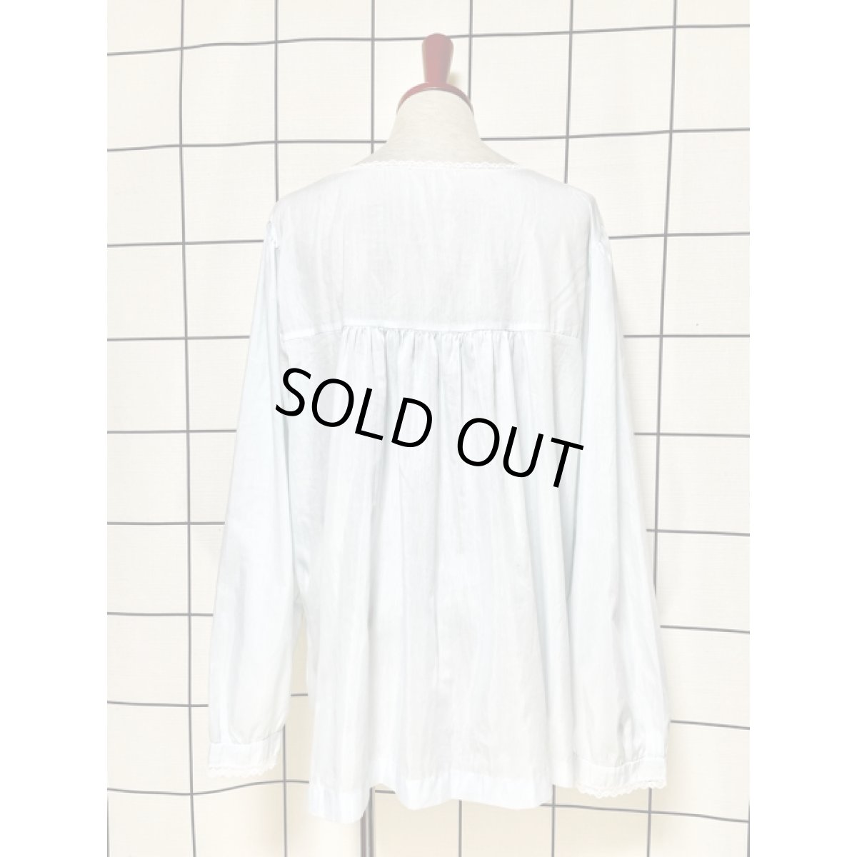 画像2: ライトブルー レース 花刺繍 アメリカ古着 ヴィンテージブラウス (2)