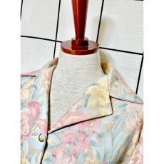 画像4: アクセサリーのようなフロントボタン アメリカ古着 花柄 ヴィンテージ薄手ジャケット (4)