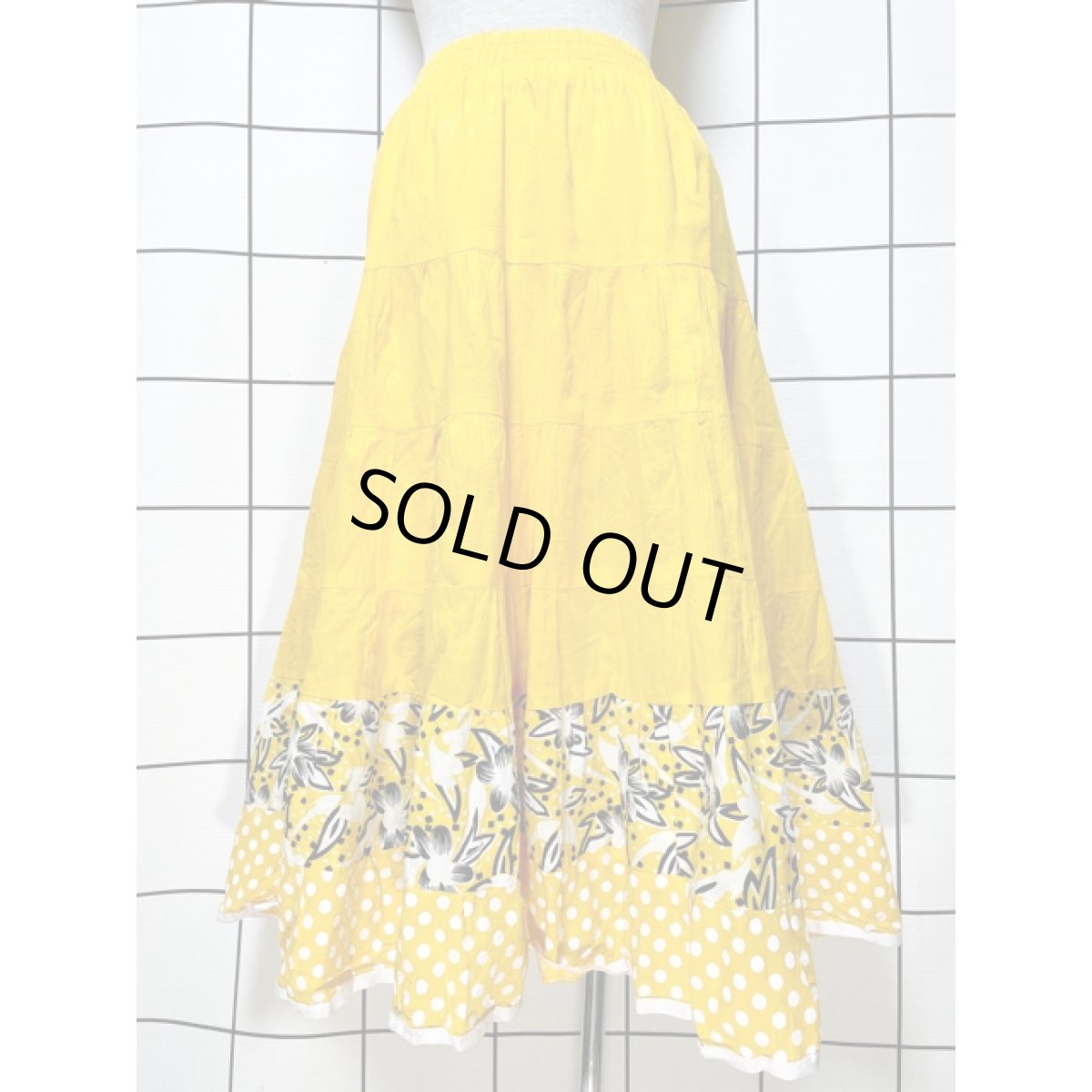 画像2: ティアード ドット ウエストゴム イエロー レトロ アメリカ古着 ヴィンテージスカート (2)