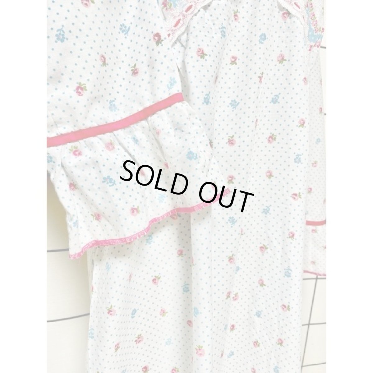 画像8: 花柄 ドット レース リボン レトロ 長袖 ヨーロッパ古着 ヴィンテージロングワンピース (8)