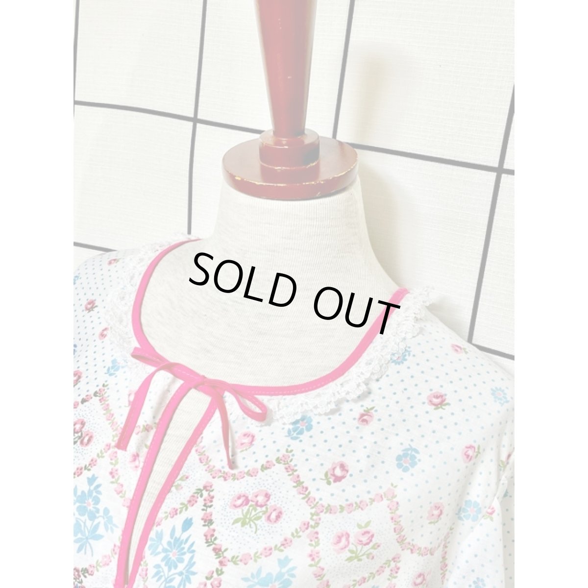 画像4: 花柄 ドット レース リボン レトロ 長袖 ヨーロッパ古着 ヴィンテージロングワンピース (4)