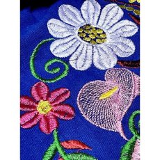 画像12: 花刺繍 袖にも刺繍 ブルー ウエストリボン フォークロア レトロ ヴィンテージワンピース (12)