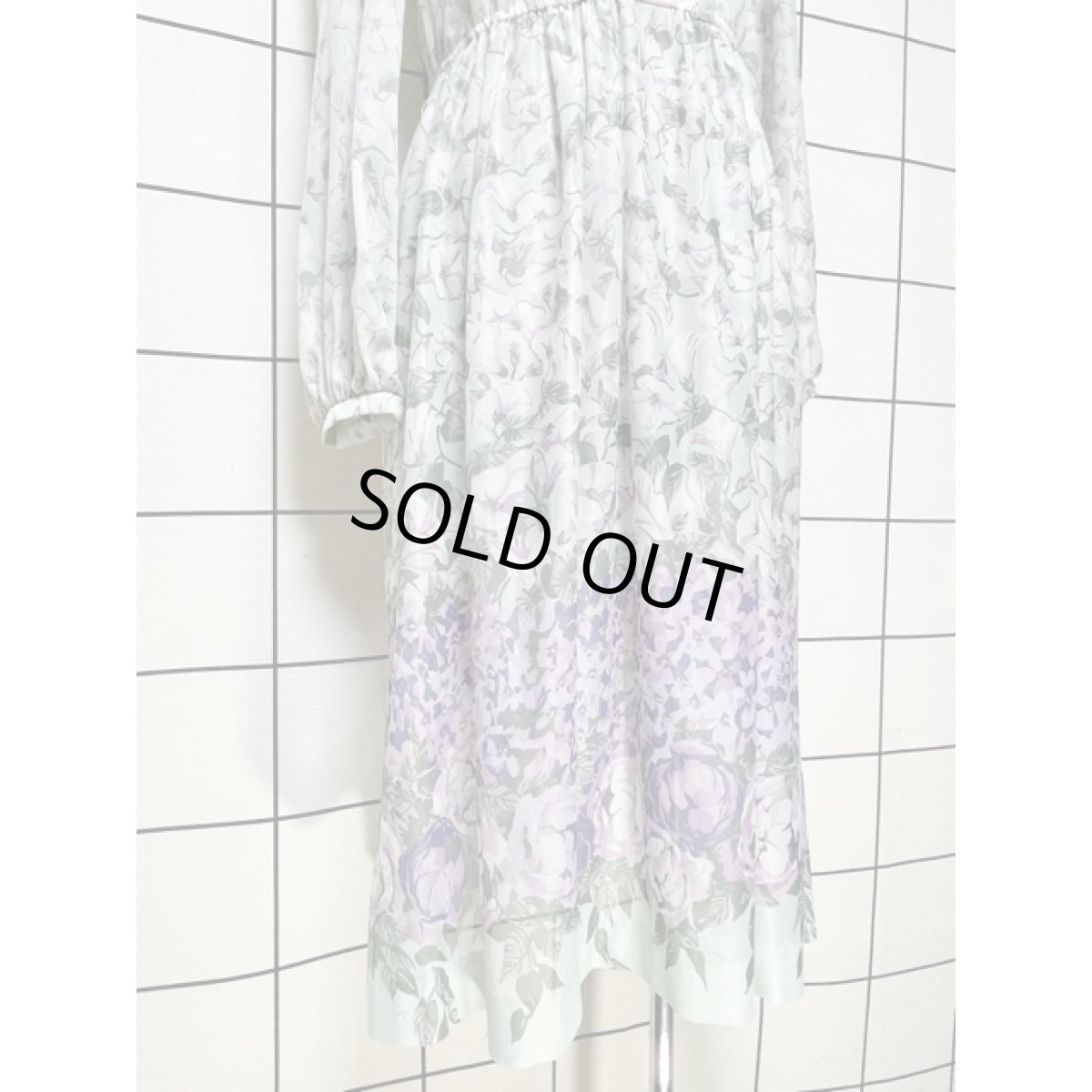 画像9: 透け感 首元リボン 花柄 ウエストゴム レトロ アメリカ古着 ヴィンテージワンピース (9)