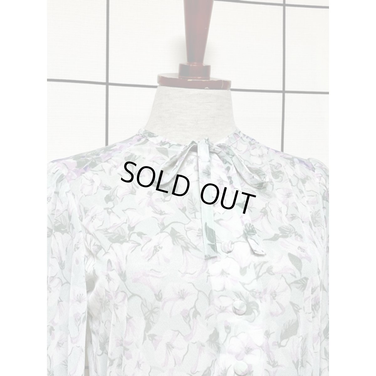 画像6: 透け感 首元リボン 花柄 ウエストゴム レトロ アメリカ古着 ヴィンテージワンピース (6)