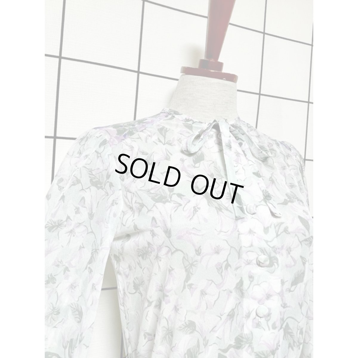 画像7: 透け感 首元リボン 花柄 ウエストゴム レトロ アメリカ古着 ヴィンテージワンピース (7)