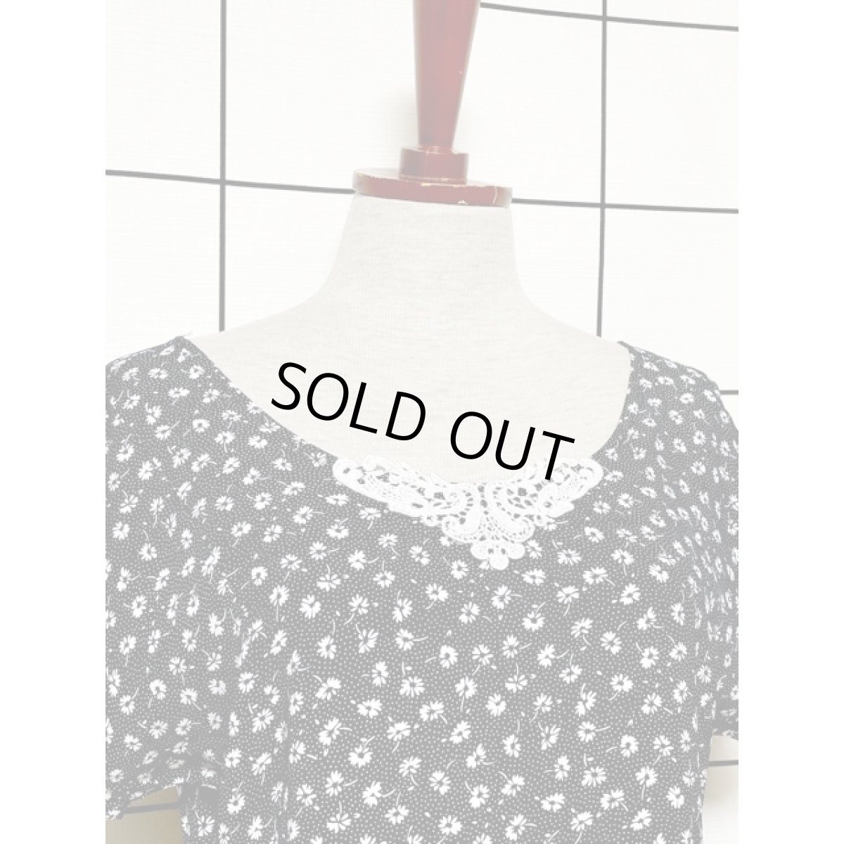 画像6: 花柄 ピンドット カットワークレース アメリカ古着 ヴィンテージロングワンピース (6)