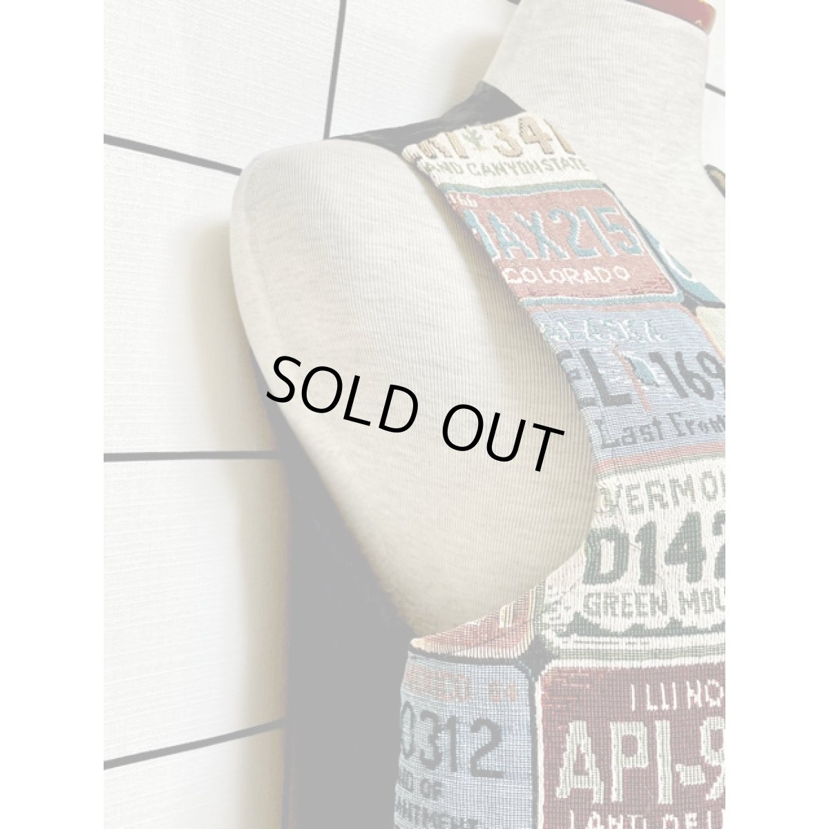 画像7: ナンバープレート模様 レトロ アメリカ古着 ゴブランベスト (7)