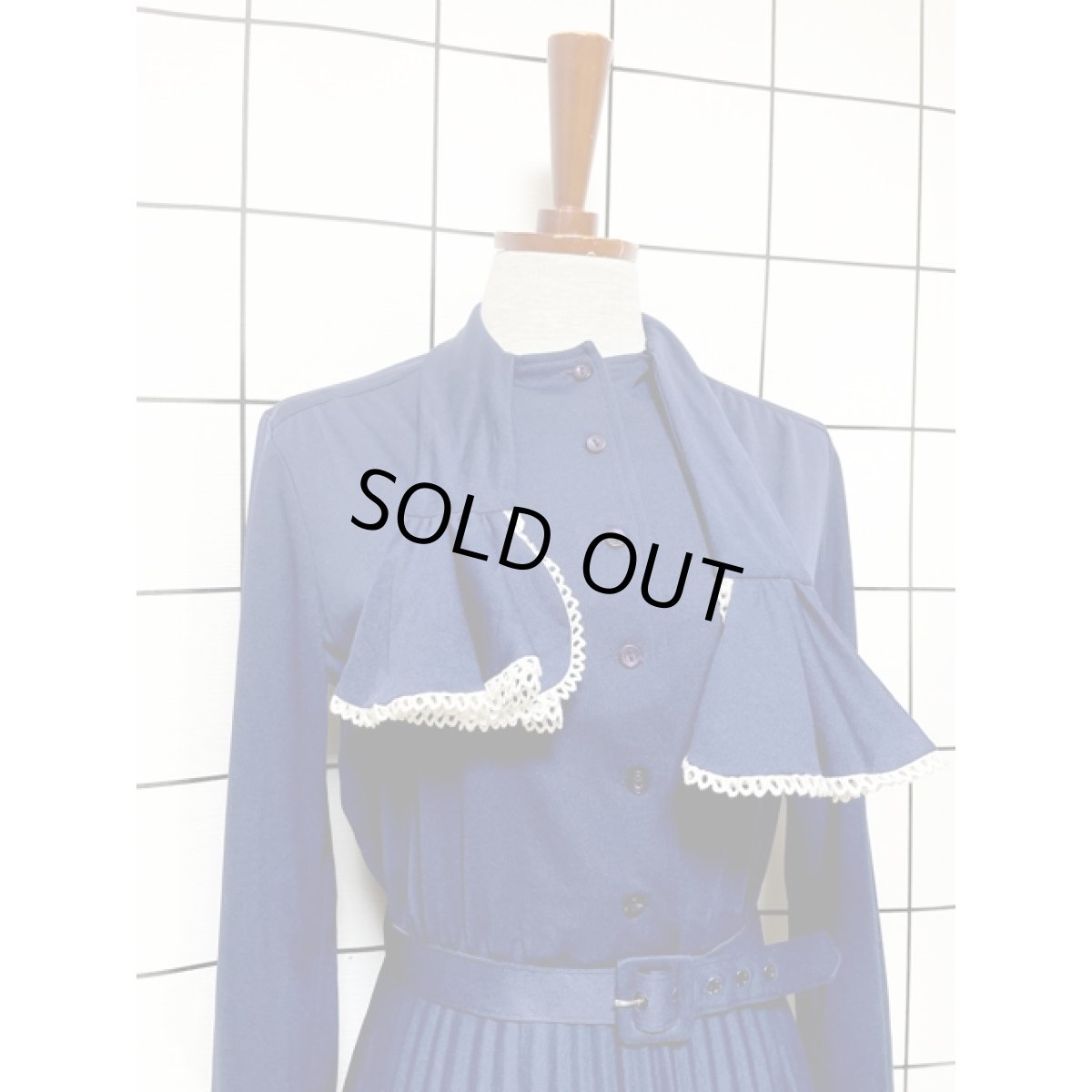 画像10: フロントフリルリボンタイ プリーツ切り替え ネイビー ウエストゴム レトロ アメリカ古着 ヴィンテージワンピース (10)