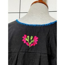 画像3: メキシカンお花刺繍 ブラック カラフルステッチ フォークロア レトロ アメリカ古着 ヴィンテージ刺繍トップス (3)