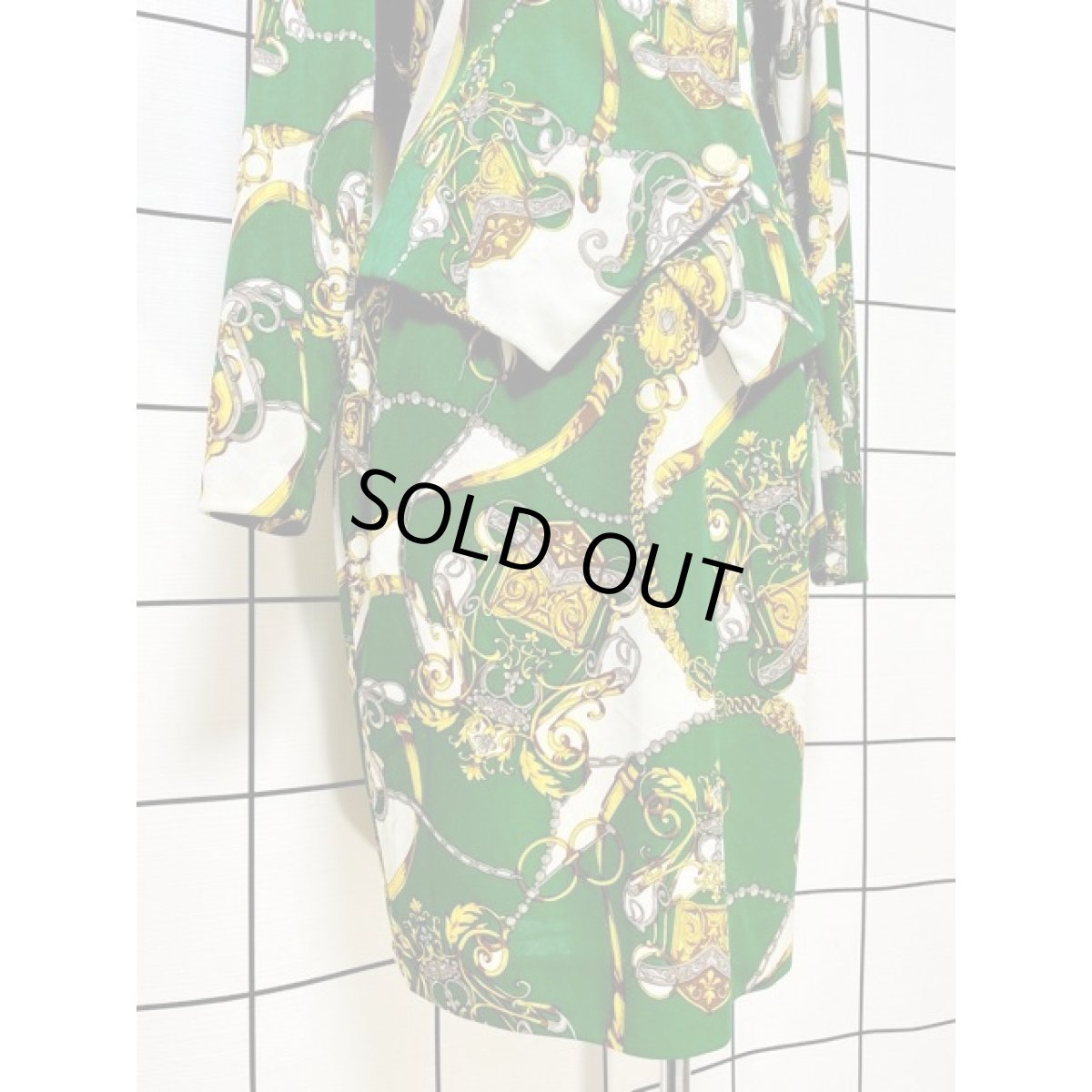 画像9: スカーフ柄 長袖 昭和レトロ 国産古着 セットアップ (9)