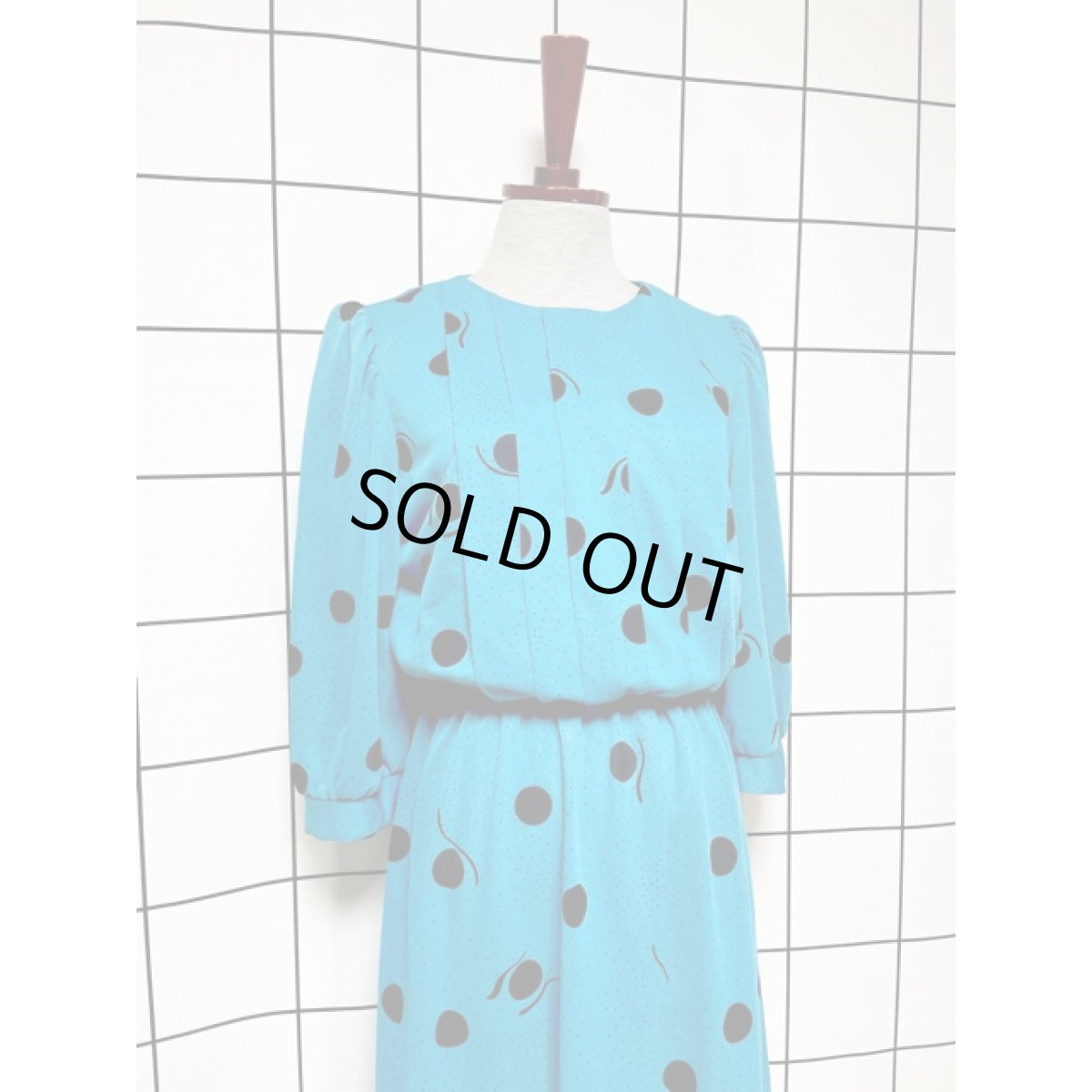 画像3: 大小ドット柄 フロントタック ウエストゴム レトロ アメリカ古着 ヴィンテージワンピース (3)