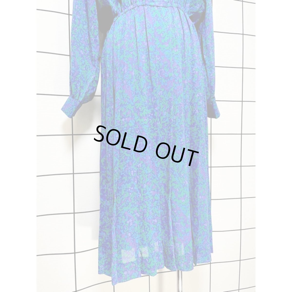 画像8: アート柄 プリーツ切り替え ウエストゴム レトロサイケ アメリカ古着 ヴィンテージワンピース (8)