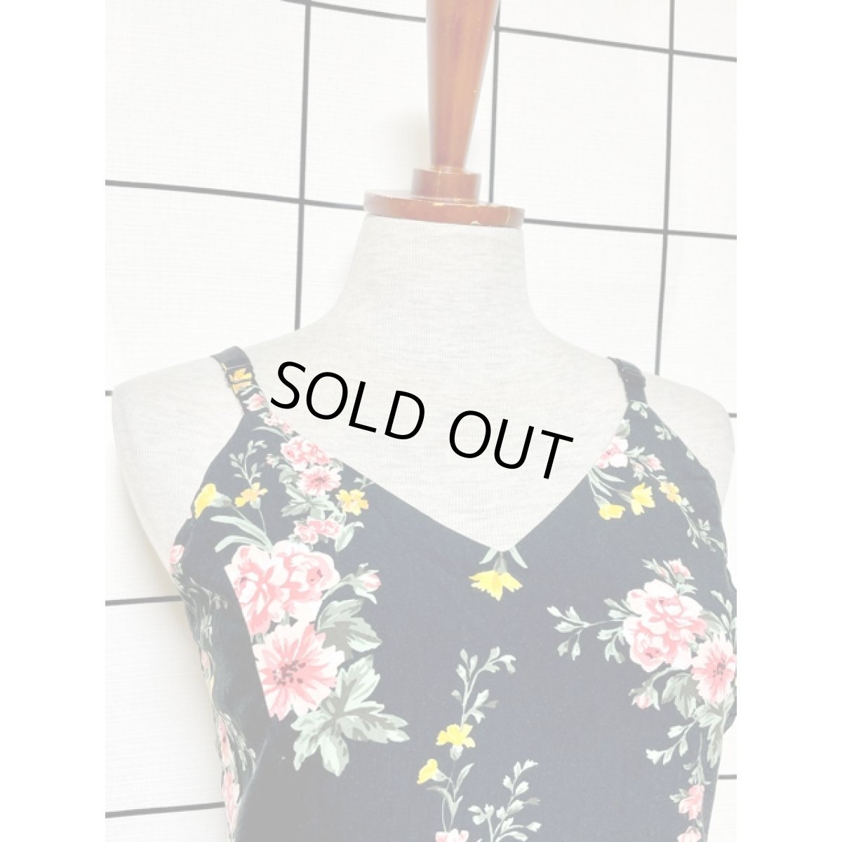 画像7: 花柄 ブラック 重ね着にも便利 レトロ アメリカ古着 キャミワンピース (7)