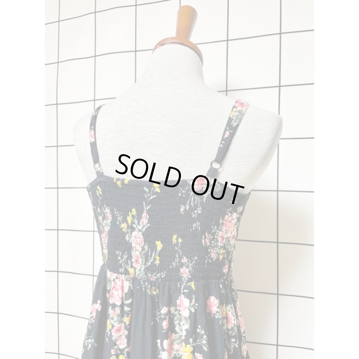 画像4: 花柄 ブラック 重ね着にも便利 レトロ アメリカ古着 キャミワンピース (4)