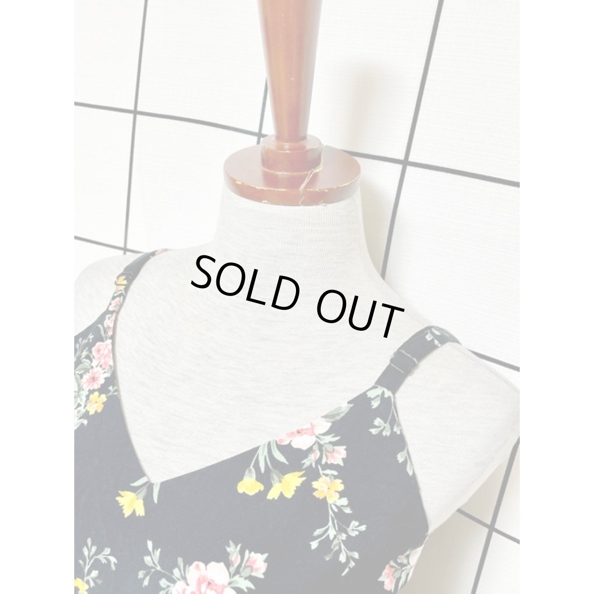 画像6: 花柄 ブラック 重ね着にも便利 レトロ アメリカ古着 キャミワンピース (6)