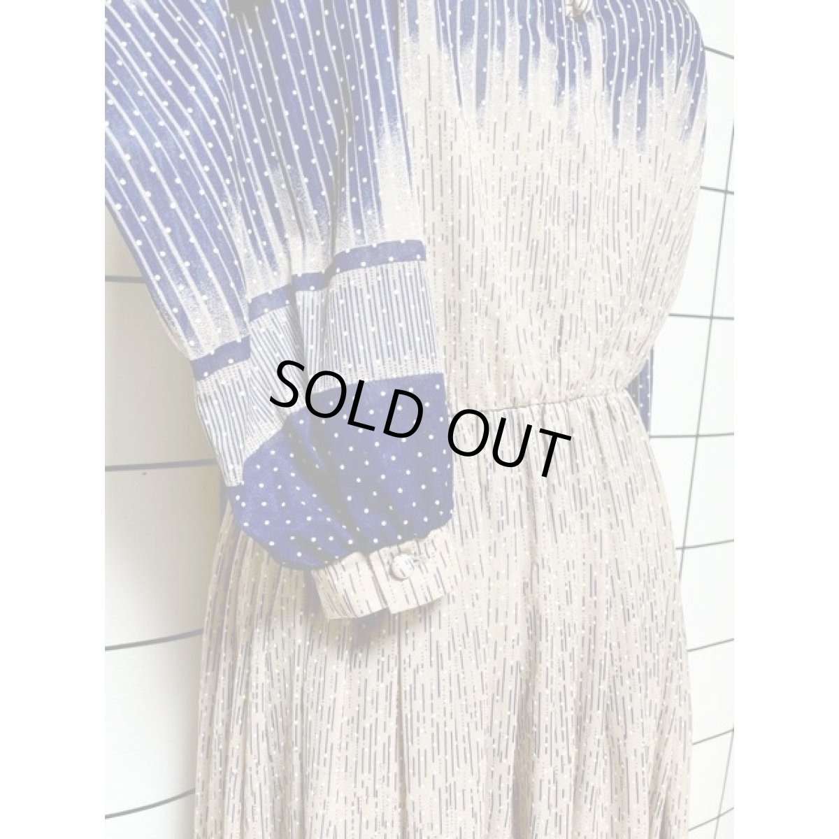 画像7: ドット グラデーション模様 ウエストゴム レトロ アメリカ古着 ヴィンテージワンピース (7)