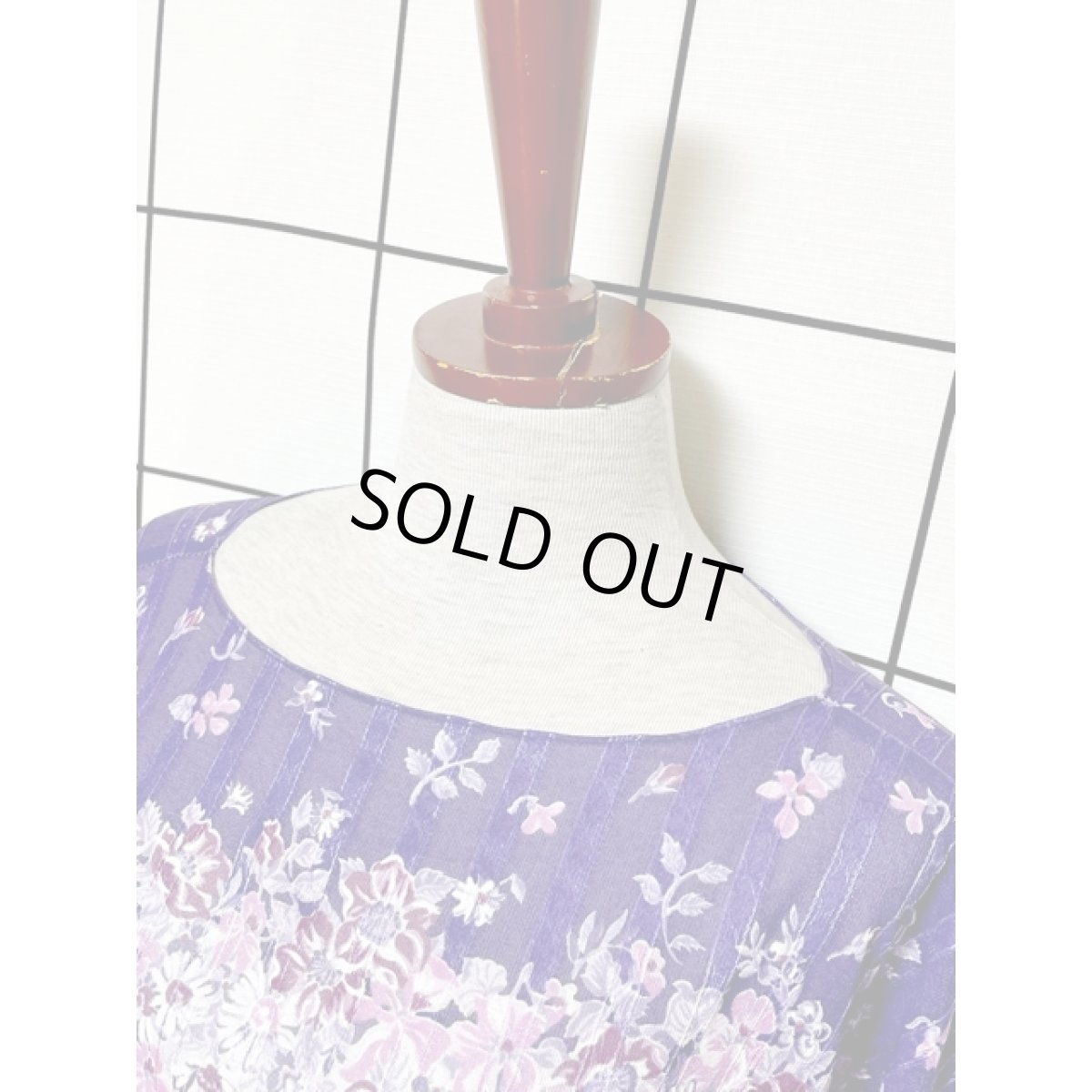 画像4: 花柄 ストライプ織り ウエストゴム ドルマン レトロ アメリカ古着 ヴィンテージワンピース  (4)