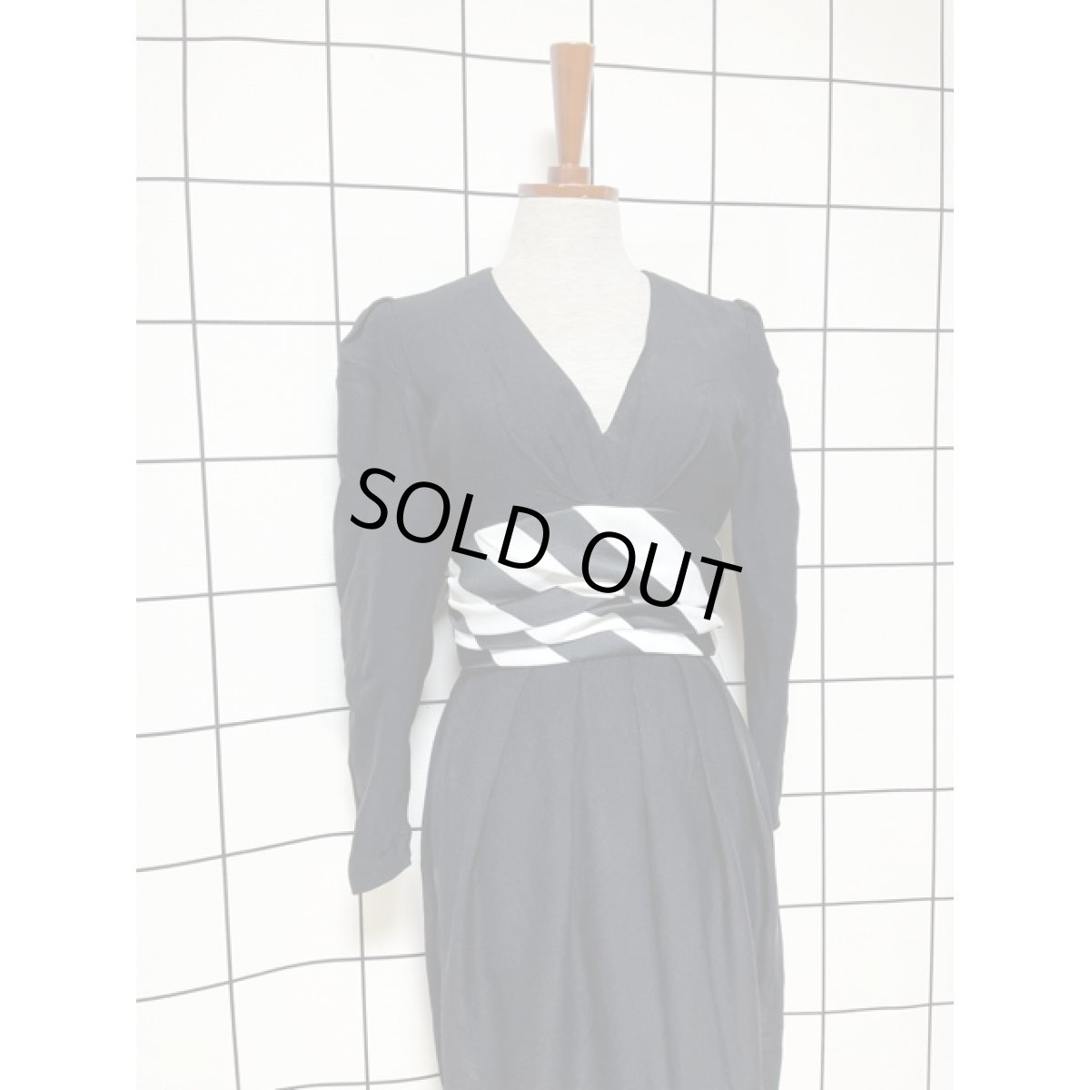 画像3: ウエストストライプ Ｖネック ブラック レトロ アメリカ古着 ヴィンテージドレス (3)