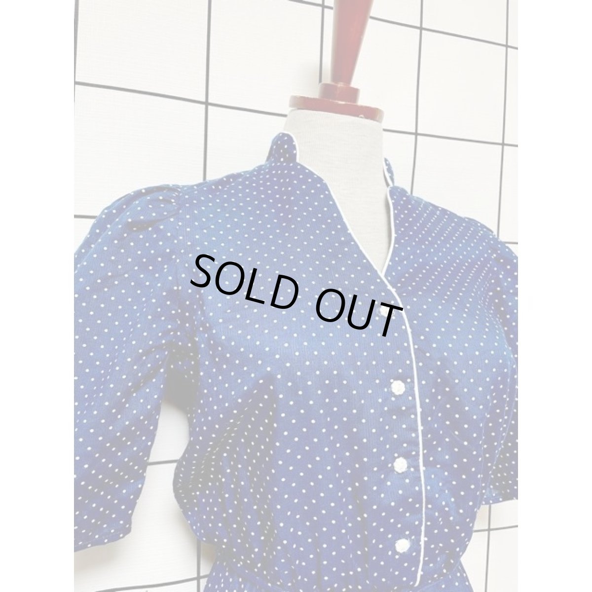 画像6: ドット柄 プリーツ切り替え ネイビー リボン ウエストゴム 半袖 レトロ アメリカ古着 ヴィンテージワンピース (6)