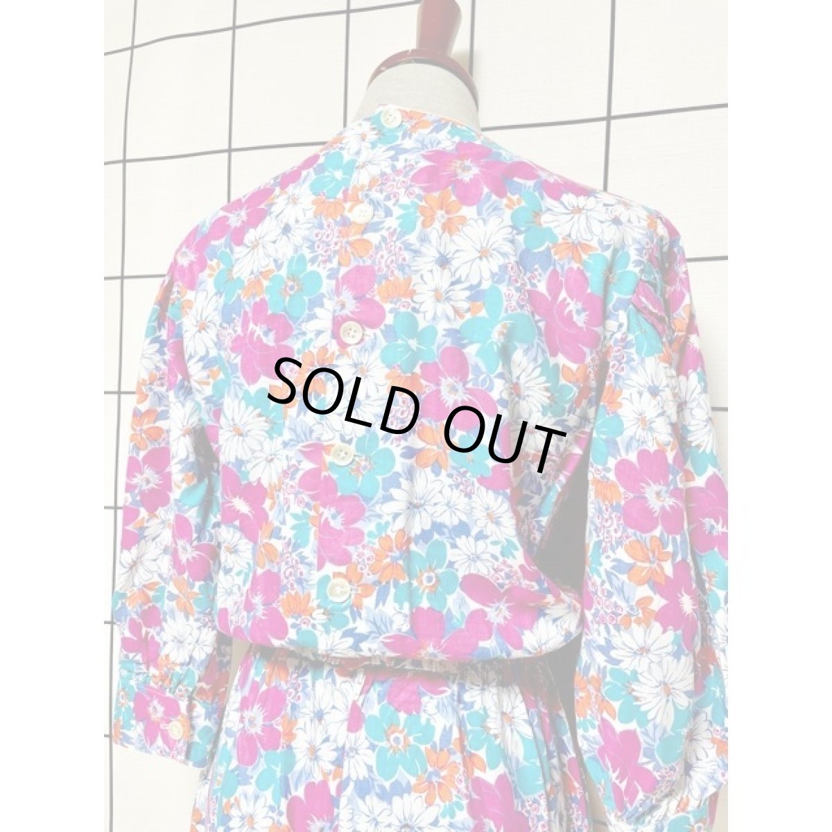 画像3: 総花柄 アート調 ウエストゴム レトロ アメリカ古着 ヴィンテージワンピース (3)