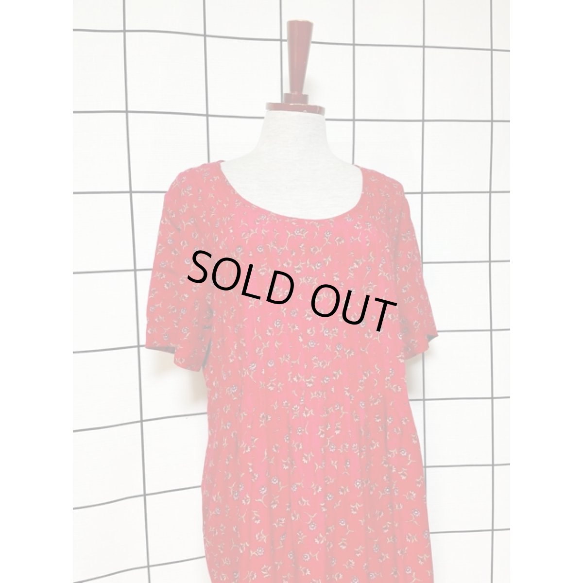 画像4: 花柄 タック レッド レトロ アメリカ古着 ヴィンテージワンピース (4)