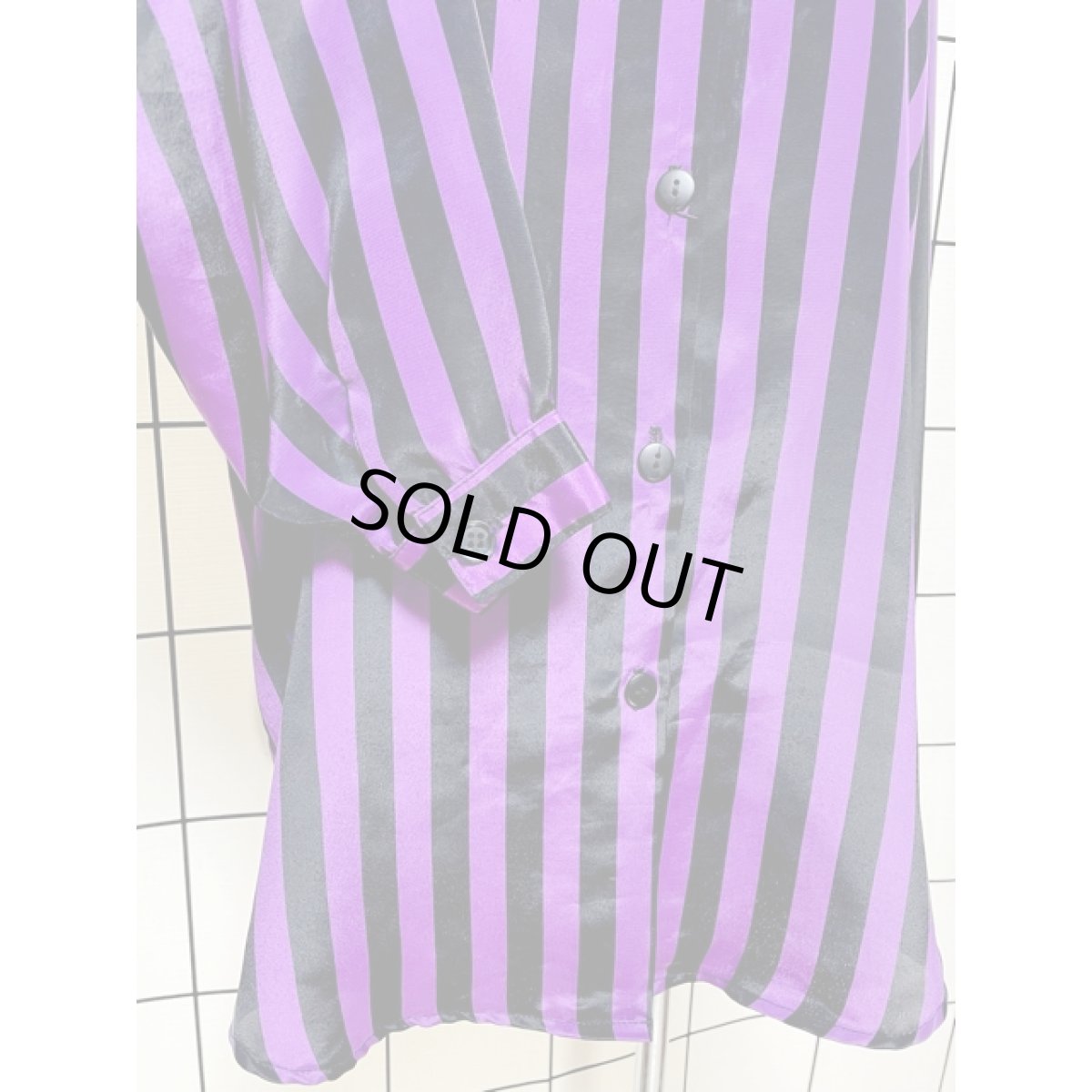 画像7: ストライプ 大きめ オーバーサイズコーデにも ブラック パープル レトロ アメリカ古着 長袖 シャツ ヴィンテージブラウス (7)