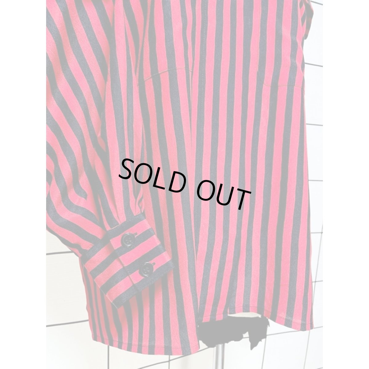 画像7: ストライプ柄 ブラック レッド レトロ アメリカ古着 長袖 シャツ ヴィンテージブラウス (7)