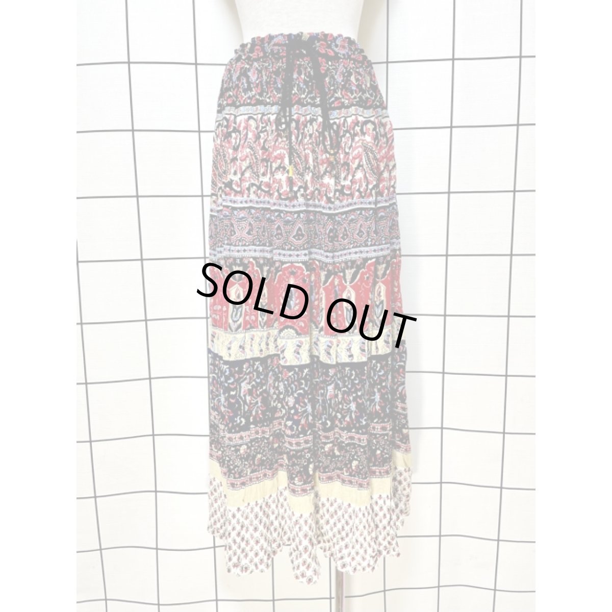 画像2: India古着 エスニック レーヨン レトロ  ヴィンテージ ロングスカート (2)