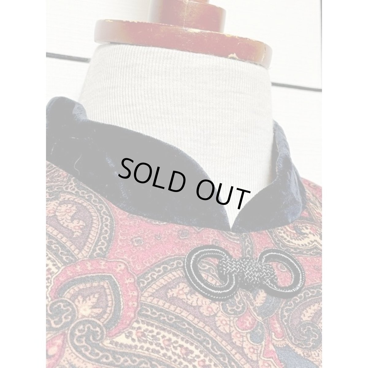 画像8: チャイナ風装飾 レイヤード調 ベロア襟 レトロ アメリカ古着 ヴィンテージワンピース (8)