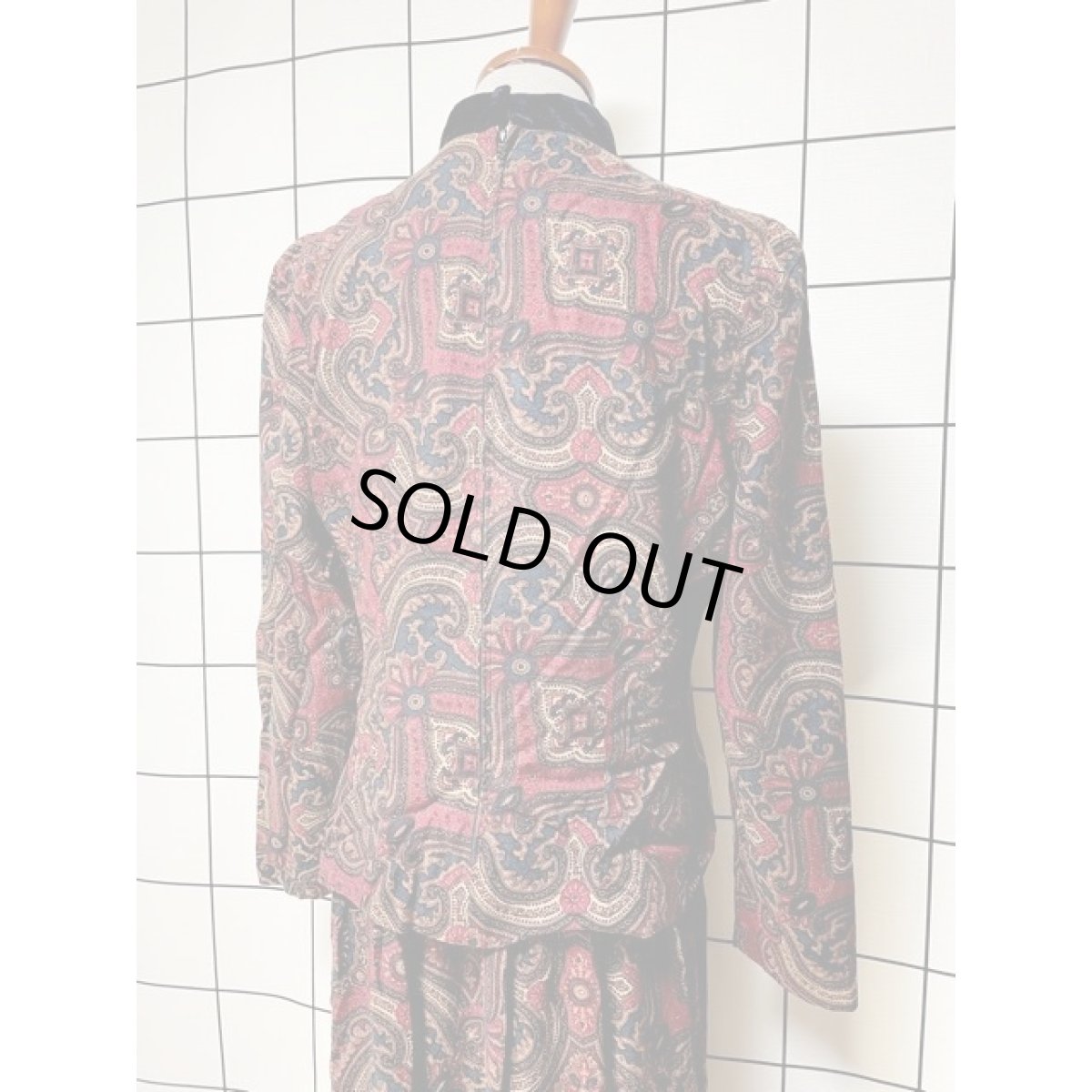 画像3: チャイナ風装飾 レイヤード調 ベロア襟 レトロ アメリカ古着 ヴィンテージワンピース (3)