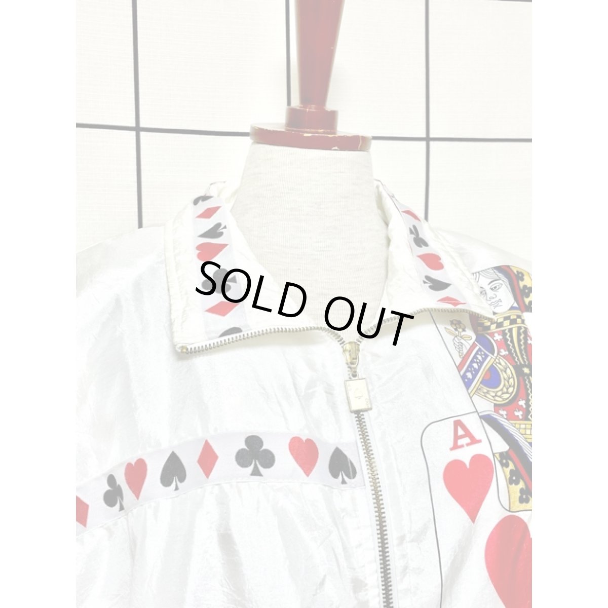 画像5: トランプ柄 希少 オーバーサイズ ホワイト ジップアップ アメリカ古着 ブルゾン ジャンパー ヴィンテージナイロンジャケット (5)