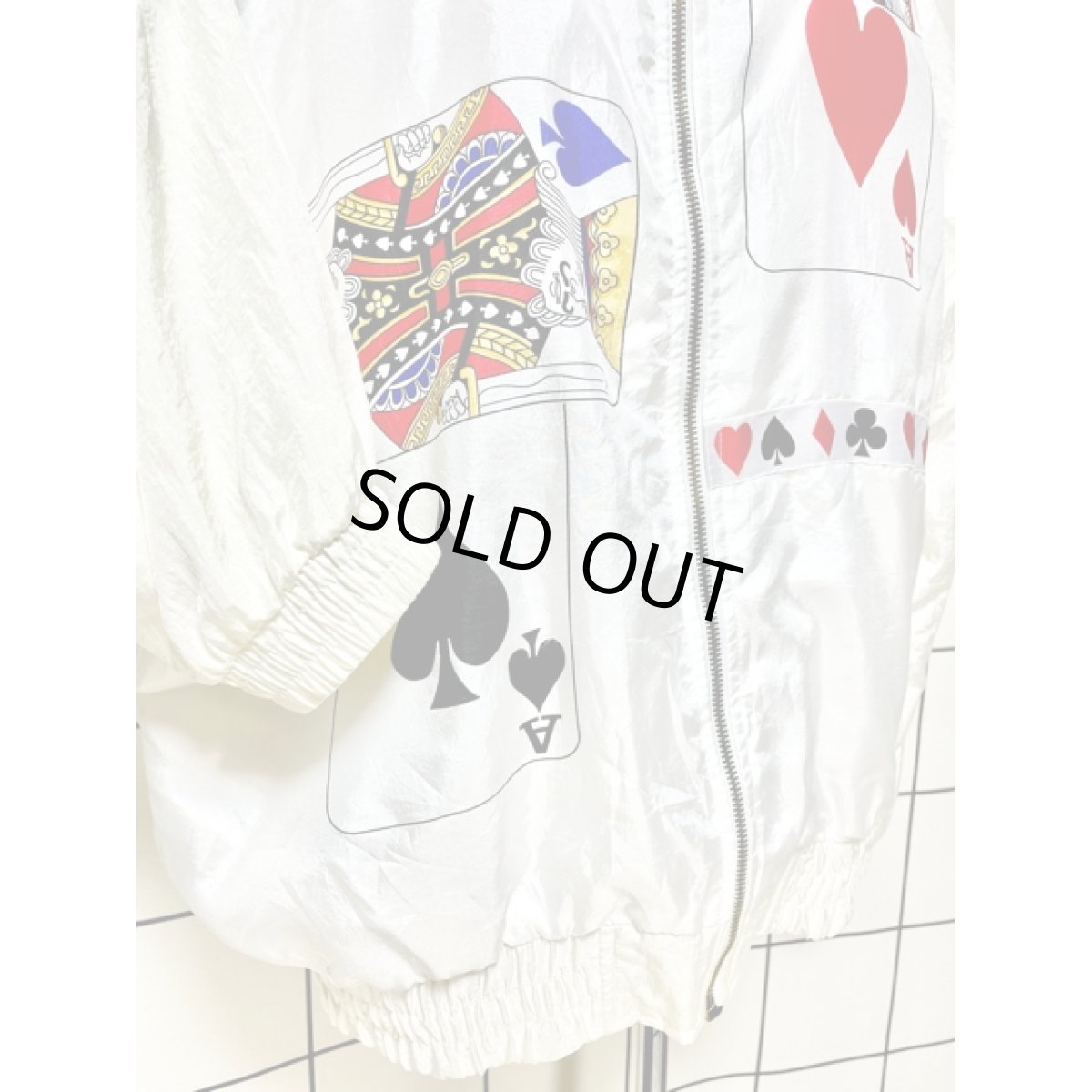 画像7: トランプ柄 希少 オーバーサイズ ホワイト ジップアップ アメリカ古着 ブルゾン ジャンパー ヴィンテージナイロンジャケット (7)