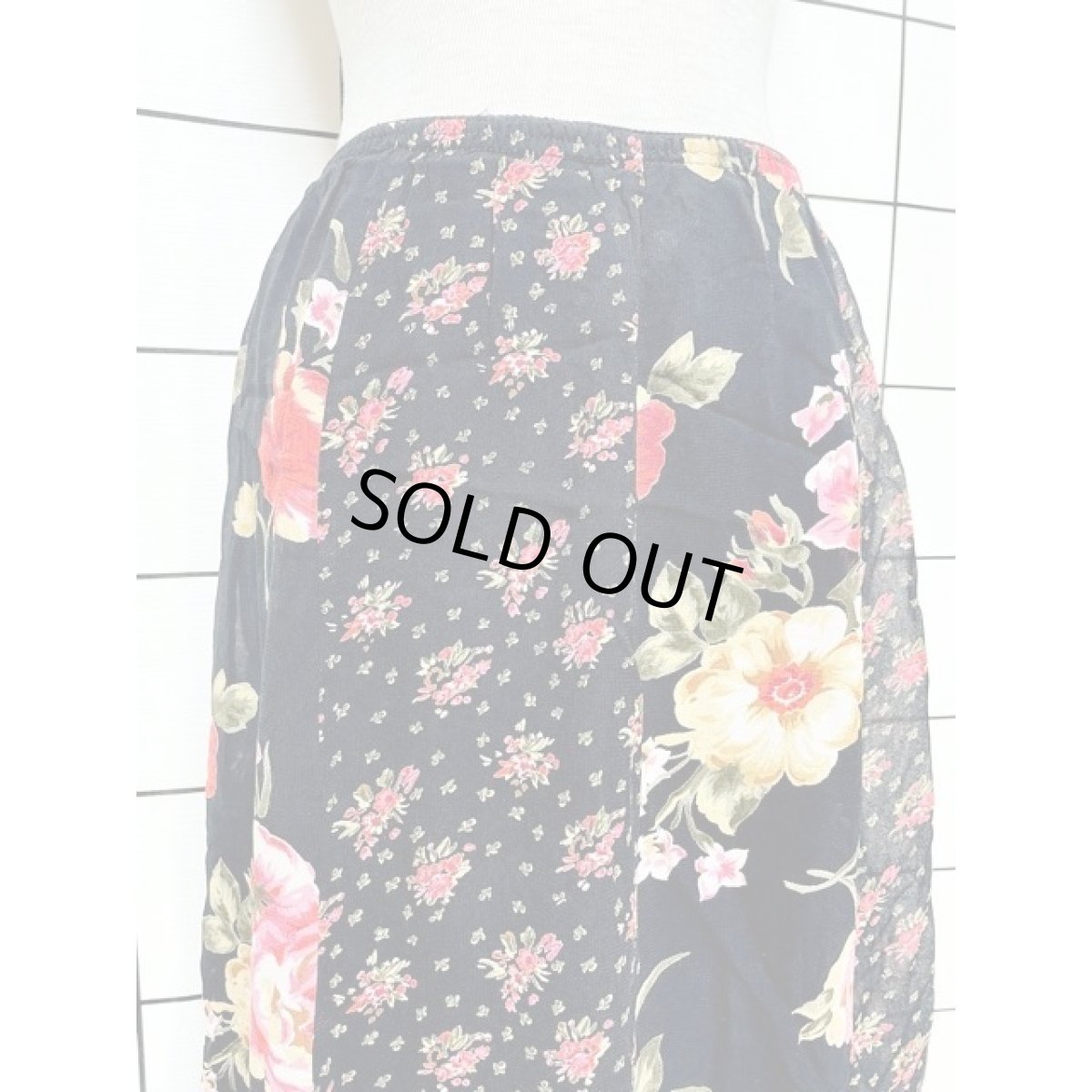 画像2: ティアード 花柄 レトロ India 古着 スカート (2)