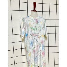 画像3: アート柄 ホワイト ウエストゴム レトロ 古着 半袖 シャツ ヴィンテージロングTシャツ (3)