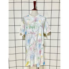 画像1: アート柄 ホワイト ウエストゴム レトロ 古着 半袖 シャツ ヴィンテージロングTシャツ (1)