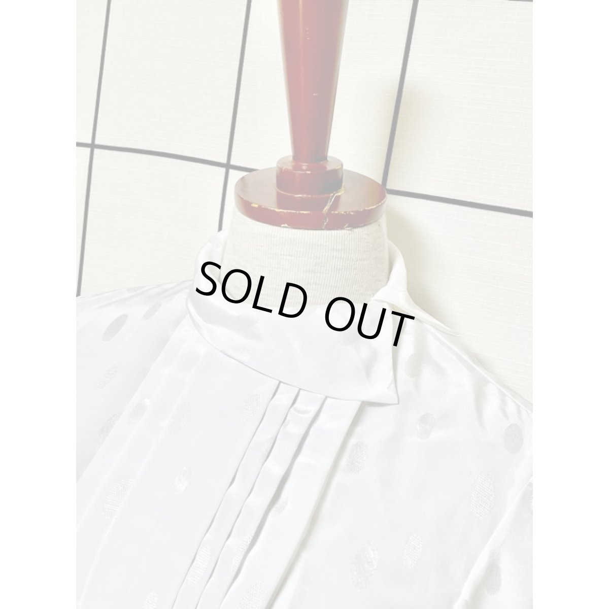 画像4: カナダ製 CANADA 楕円ドット織り ホワイト タック レトロ アメリカ古着 長袖 シャツ ヴィンテージブラウス (4)