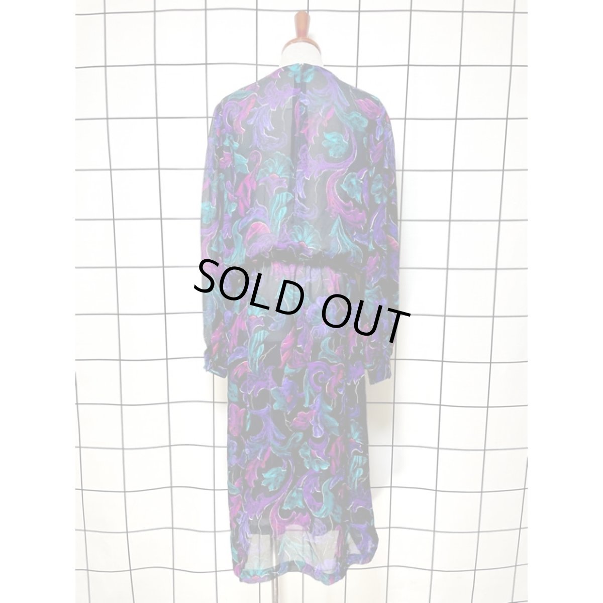 画像2: UNIONMADE 花柄 アート調 ウエストゴム 長袖 レトロ アメリカ古着 ヴィンテージワンピース (2)