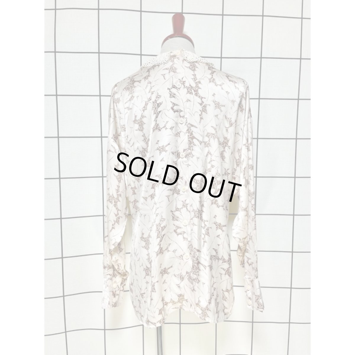 画像2: レース襟 後ろボタン レトロ シャツ 長袖 アメリカ古着 ヴィンテージブラウス (2)