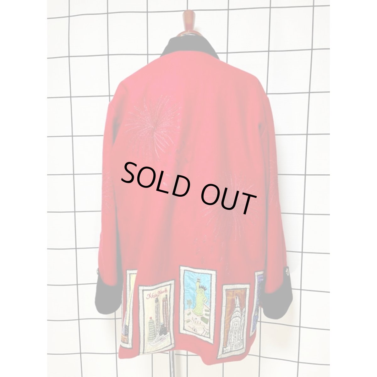 画像2: 風景模様パッチ 織り模様 レッド ブラック レトロ India古着 ヴィンテージコート (2)