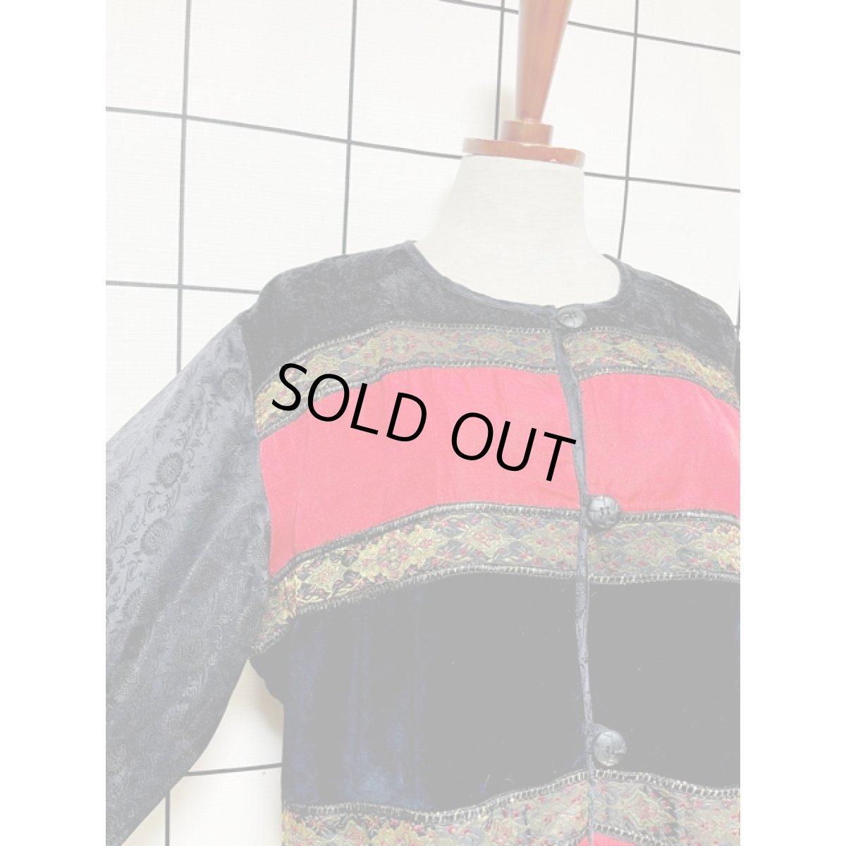 画像6: ベロア 織り模様 刺繍入りテープ レトロ アメリカ古着 ヴィンテージジャケット (6)