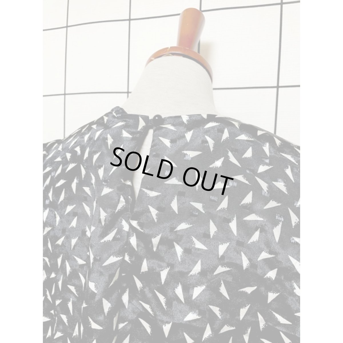 画像3: アート調 モノクロ ウエストゴム 長袖 レトロ アメリカ古着 ヴィンテージワンピース (3)