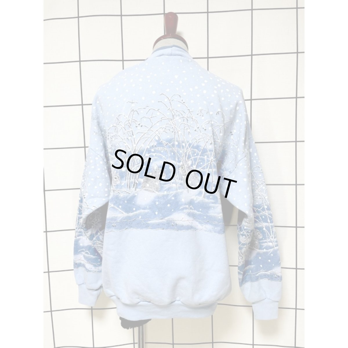 画像2: うさぎ ラビット 雪景色 ライトブルー レトロ アメリカ古着 ヴィンテージスウェット  (2)