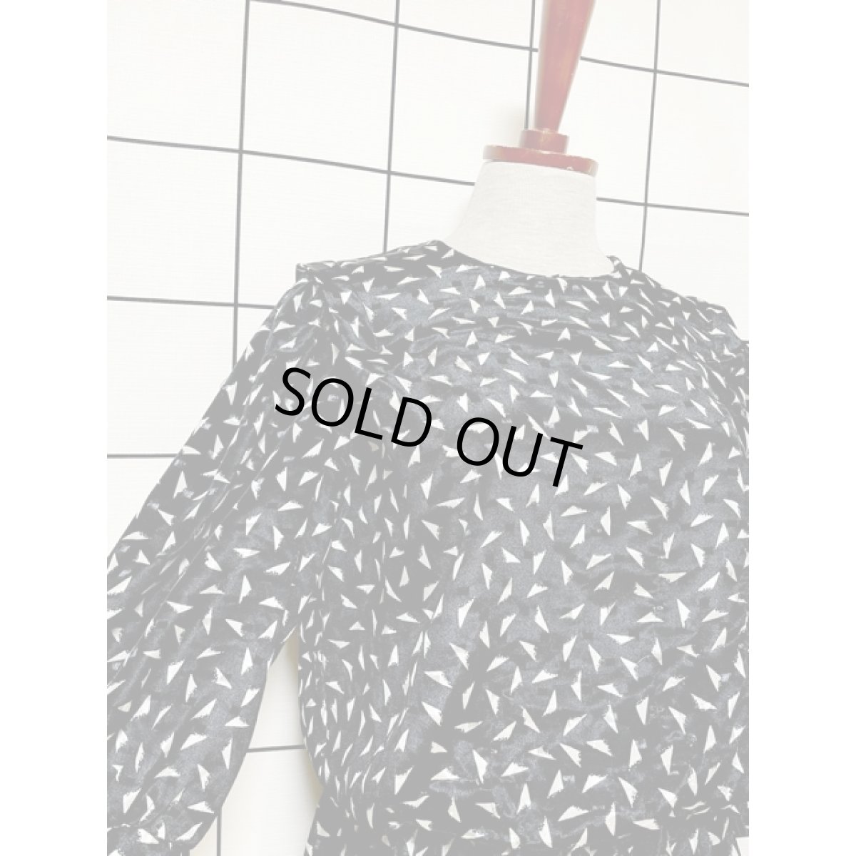 画像7: アート調 モノクロ ウエストゴム 長袖 レトロ アメリカ古着 ヴィンテージワンピース (7)