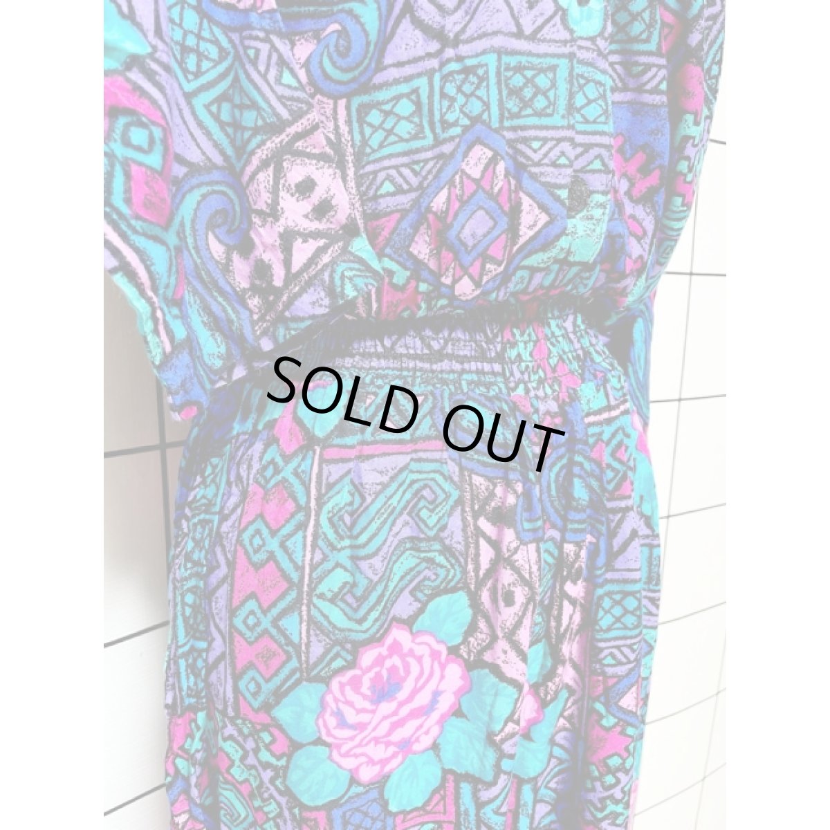 画像8: 花柄 幾何学模様 ドルマンスリーブ ウエストゴム アメリカ古着  レトロ ヴィンテージオールインワン (8)