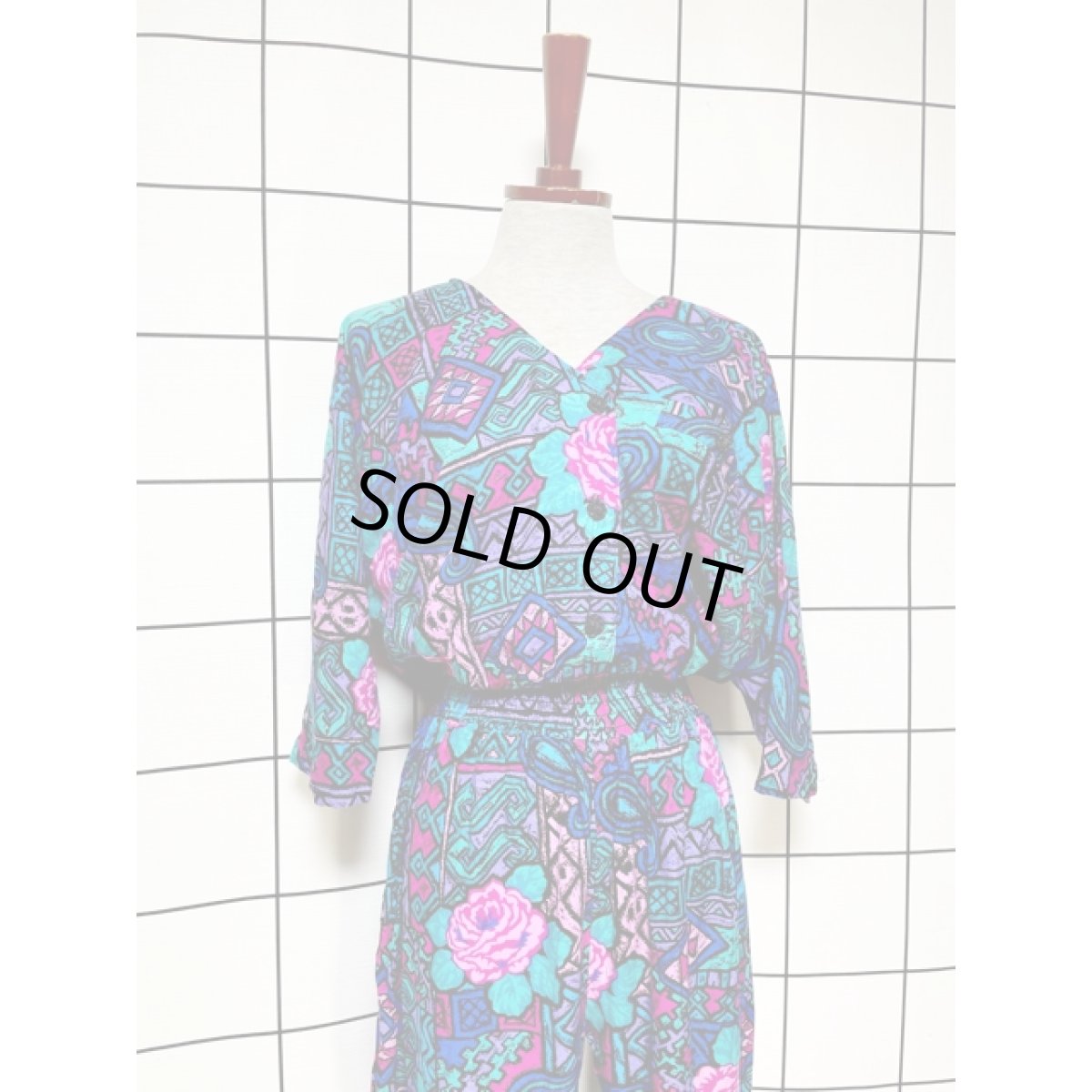 画像4: 花柄 幾何学模様 ドルマンスリーブ ウエストゴム アメリカ古着  レトロ ヴィンテージオールインワン (4)